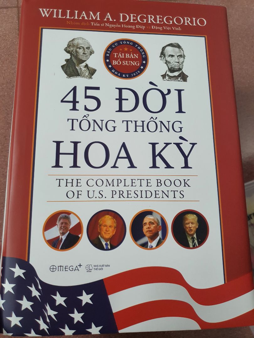 Một tác phẩm công phu, nghiên cứu các khía cạnh nổi bật nhất của các vị tổng thống Mỹ. Đặc biệt những trang cuối có thống kê các bảng xếp hạng các vị tổng thống được tổng kết từ nhiều nguồn khác nhau.