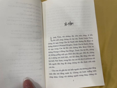 Lần đầu giao sách bị lỗi. Tuy nhiên Tiki liên hệ hỗ trợ đổi sách ngay. Rất ưng cách làm việc của Tiki. Tuy nhiên việc đổi sách mất thời gian của mình nên chỉ đánh giá 3 sao thôi
