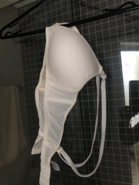 Vải êm, ôm trọn bầu ngực mặc thoải mái … hài lòng