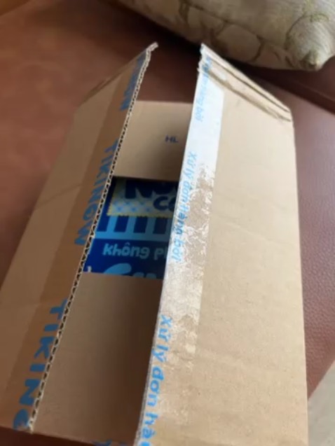 Tiki giao hàng quá thần tốc ❤️ sách bọc đẹp và kĩ ❤️ 10 điểm cho chất lượng