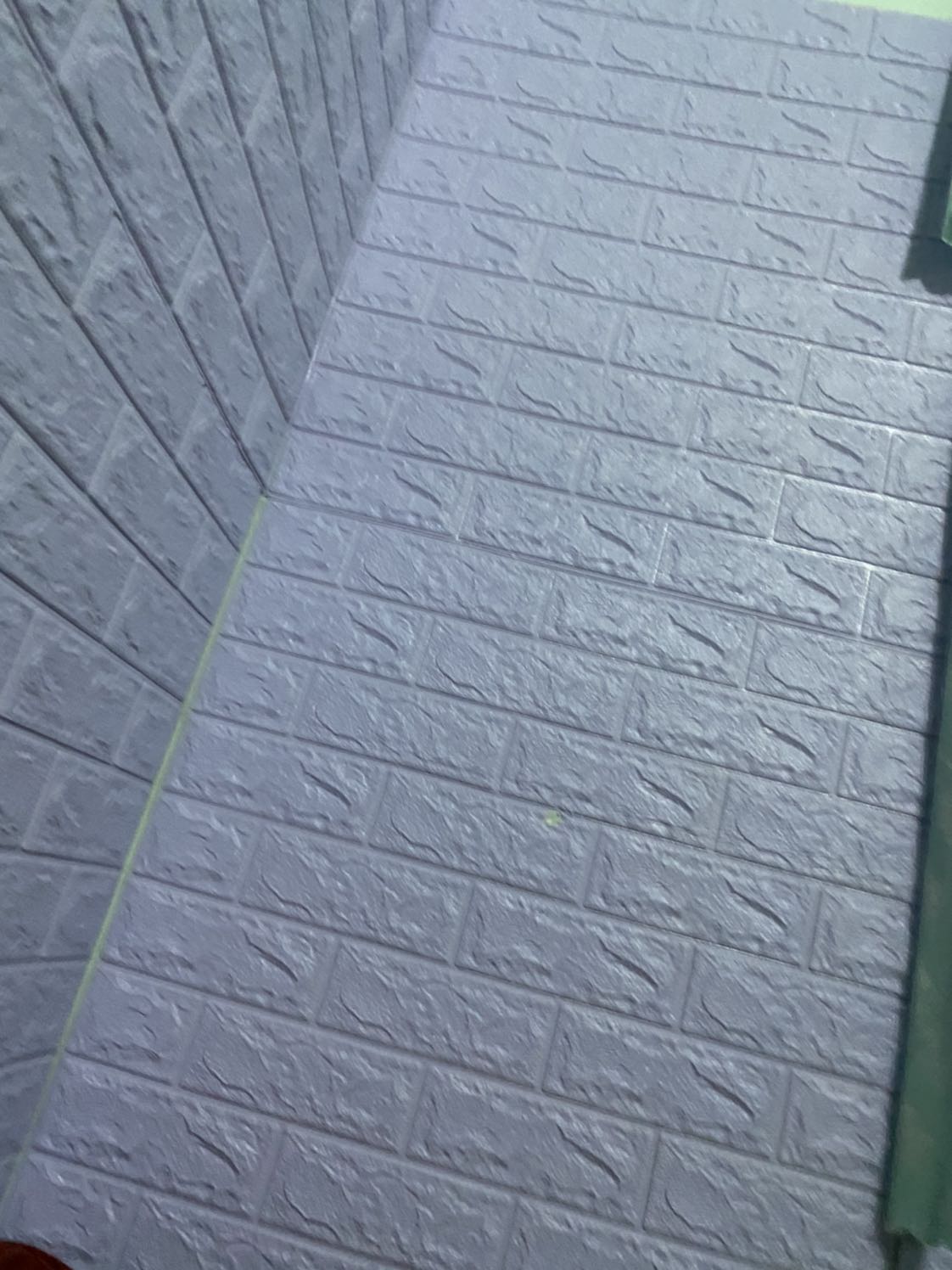 Shop ko kiểm tra khi giao hàng, tôi mua 1 lần 20 miếng, khi nhận hàng thì là màu ngả tím, bật đèn lên thì ra màu xanh lạt, chả hiểu trong khu sản phẩm tôi đặt là màu trắng. Quá tệ, nếu không phải tôi thanh toán trước cùng với ở ấp khó đổi trả thì đã trả đơn rồi. 1 lần nữa đánh giá Shop quá tệ, kinh doanh ko có chữ tín