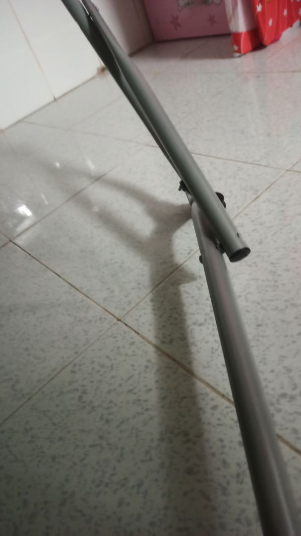 giao hàng nhanh, sản phẩm chất lượng cao. mọi người nên mua dùng ạ. kiểu dáng đẹp. khung sườn chắc chắn. nói chung là tuyệt vời.