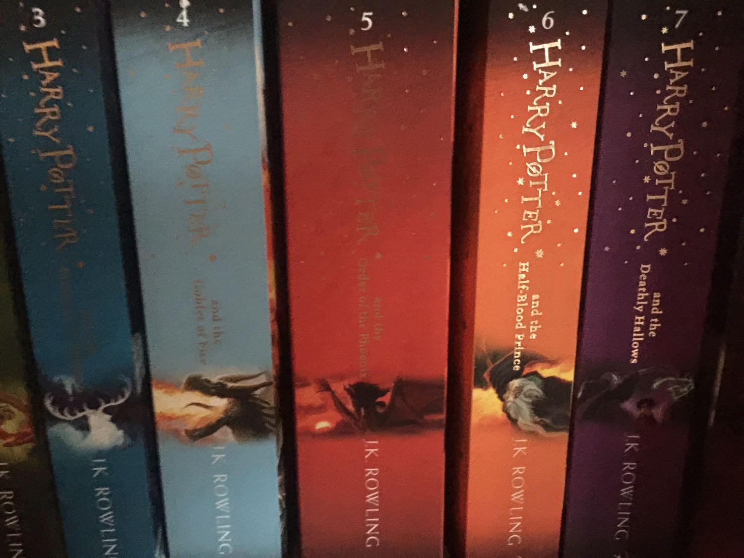 Hàng về sớm hơn dự kiến 8 ngày. Shop đóng gói cẩn thận. Giao hàng nhanh. Nhân viên lịch sự. Sách rất hay. Cảm ơn TiKi nhé. Chúng tôi sẽ tiếp tục ủng hộ shop trên tiki. dịch này mua hàng online đúng là tuyệt vời