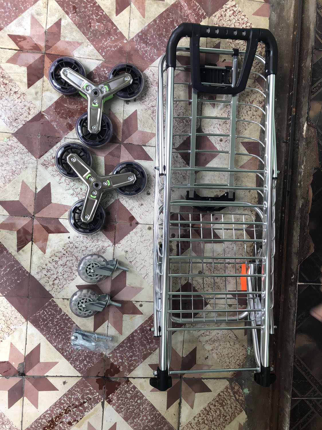 Xe giao đúng như bài viết giới thiệu. Đóng gói gọn gàng. Xe chắc chắn, dễ di chuyển. Xe giao đúng như bài viết giới thiệu. Đóng gói gọn gàng. Xe chắc chắn, dễ di chuyển.