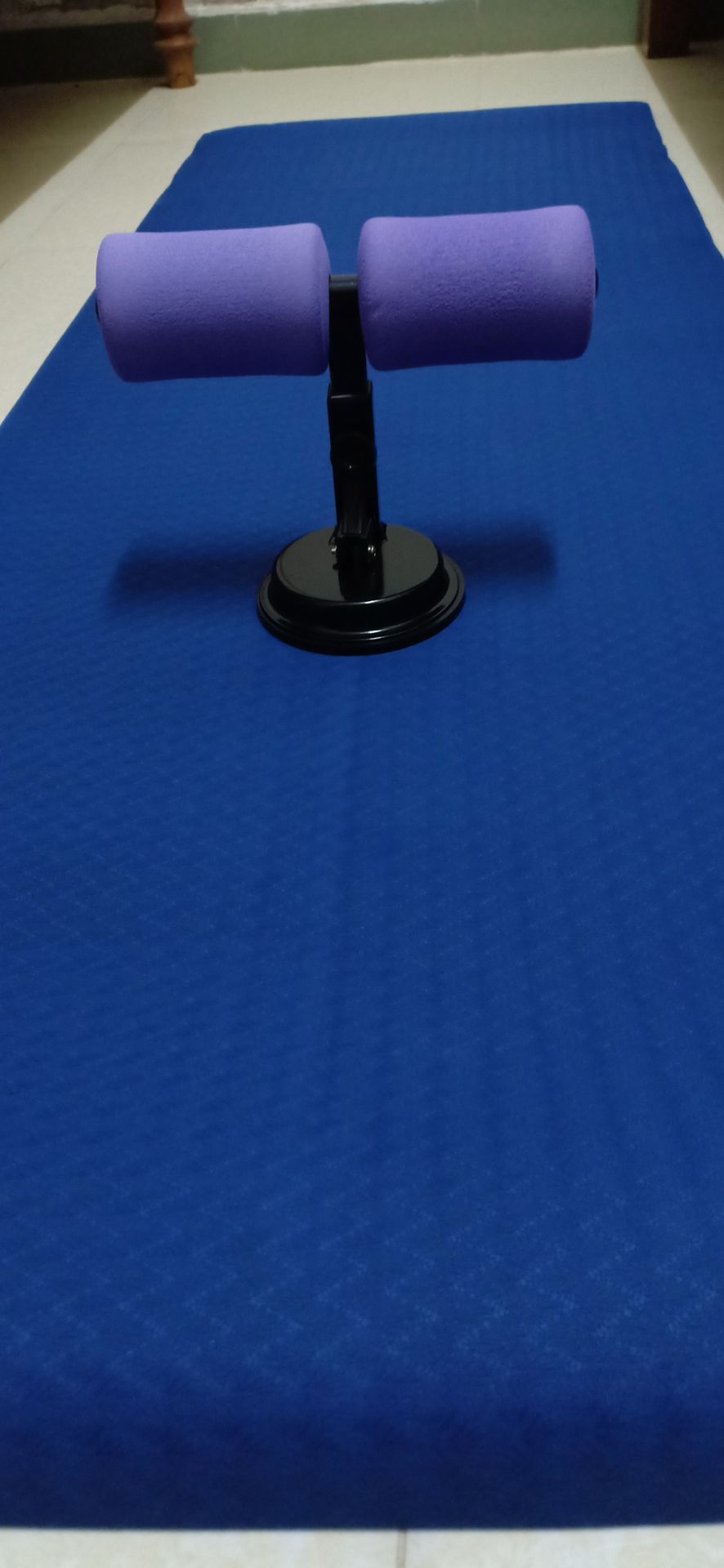 Tiki giao hàng nhanh, mới đặt trưa hôm trc sáng hôm sau đã nhận đc hàng. Nhận được cái màu tím, hàng giảm giá có 79k nên khi đặt hàng cũng rất lo nhưng nhận được hàng thì hoàn toàn hài lòng. Sản phẩm như hình và hít tốt, không biết có bền không nhưng với giá đó thì rất hài lòng. Sẽ tiếp tục ủng hộ tiki