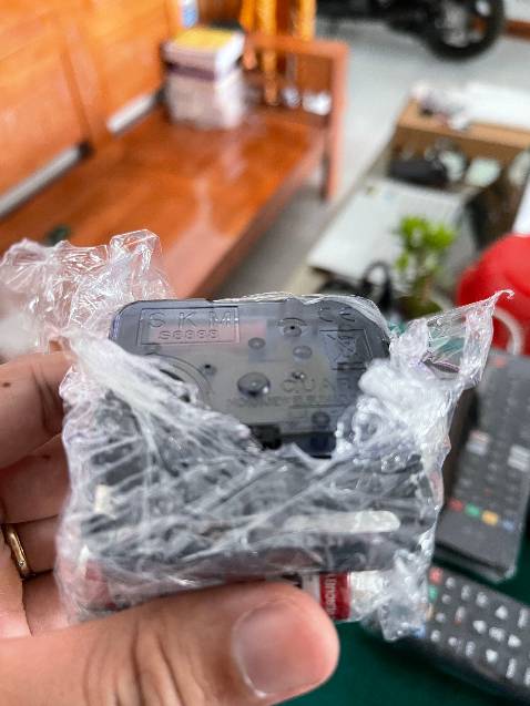 Hàng không đúng mô tả, nói là thương hiệu Eastar mà giao SKM