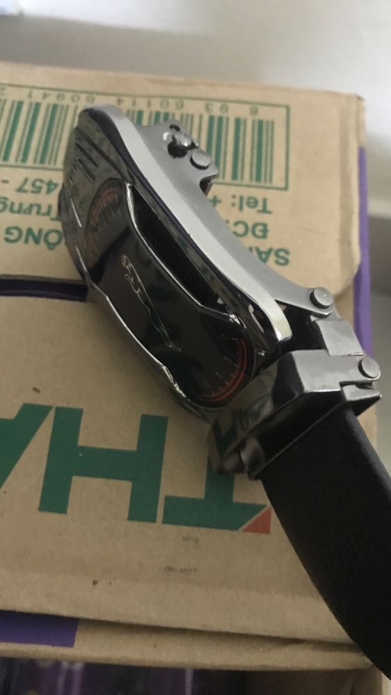 Thắt lưng chắc chắn, đầu khoá bóng đẹp, dây da ok. Sản phẩm tốt