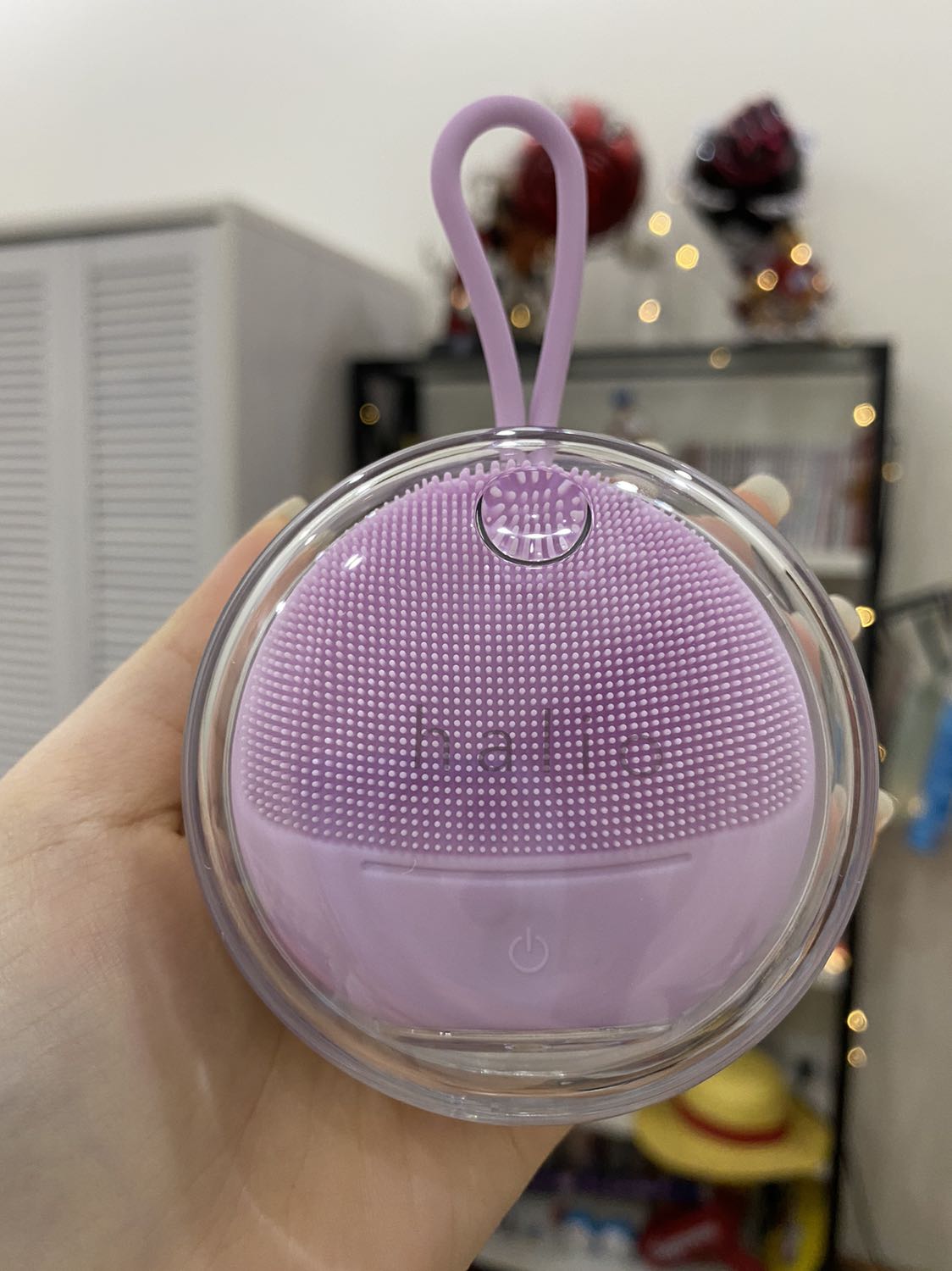 Mình thấy hàng đóng gói kĩ nè với lại giao hàng nhanh nữa, còn sản phẩm thì phần lông mềm, nhỏ gọn. Nch mình rất ưng ý khi dùng cái này.