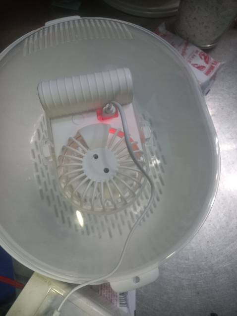 Máy mua không chạy  được yêu cầu trả lại máy.