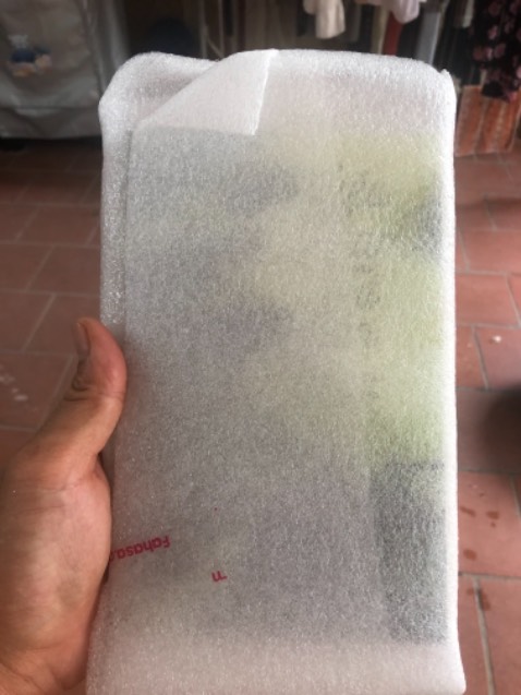 Chưa cần biết nội dung sách nhưng tâm đắc cách nhà sách trân trọng sách. Bọc và gói sách cẩn thận
Xin cám ơn