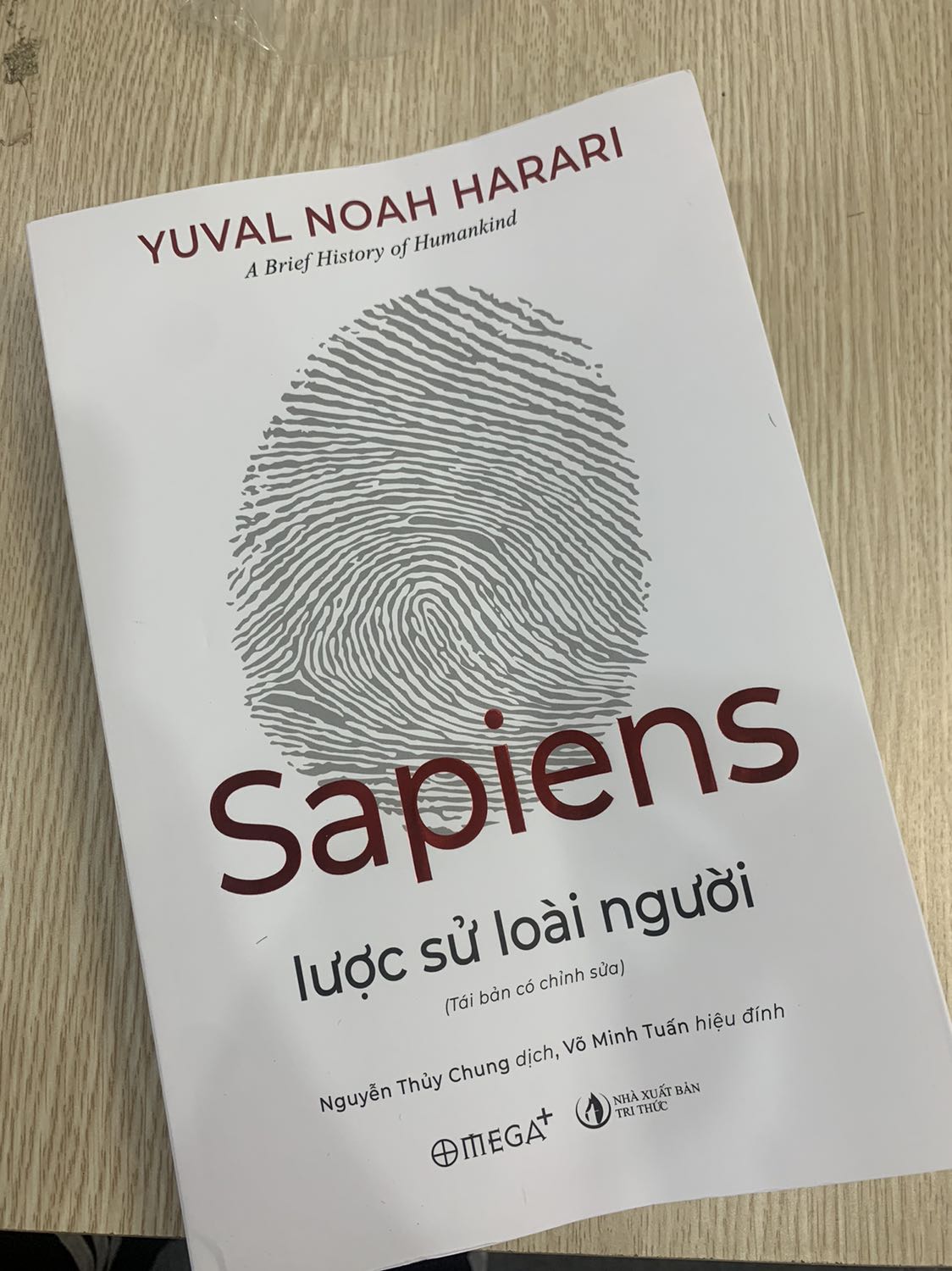 Giao hàng siêu nhanh, đóng gói cẩn thận, sách đẹp, sạch, chất lượng giấy tốt, sách hay ạ.