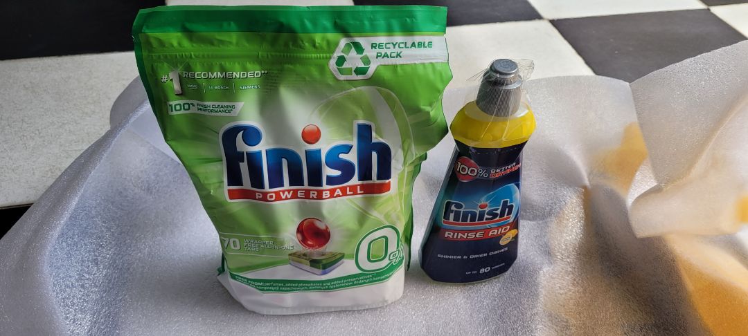 Giao không đúng hàng chai nước làm bóng finish eco, NCC vui lòng đổi lại ngay nhé.