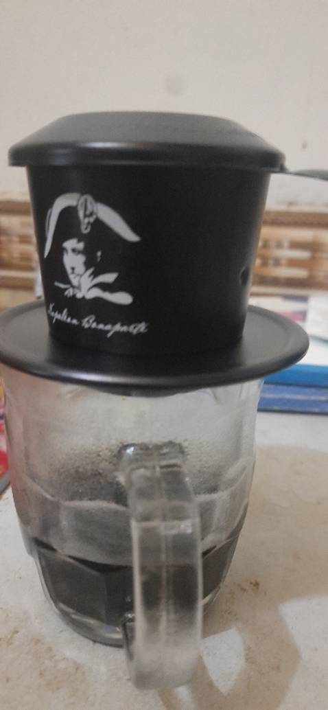 Giao hàng đúng hạn, cafe khá ngon với tầm giá