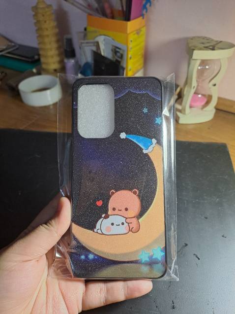 Kiểu dáng rất đẹp, ốp lưng rất vừa với điện thoại của mình.