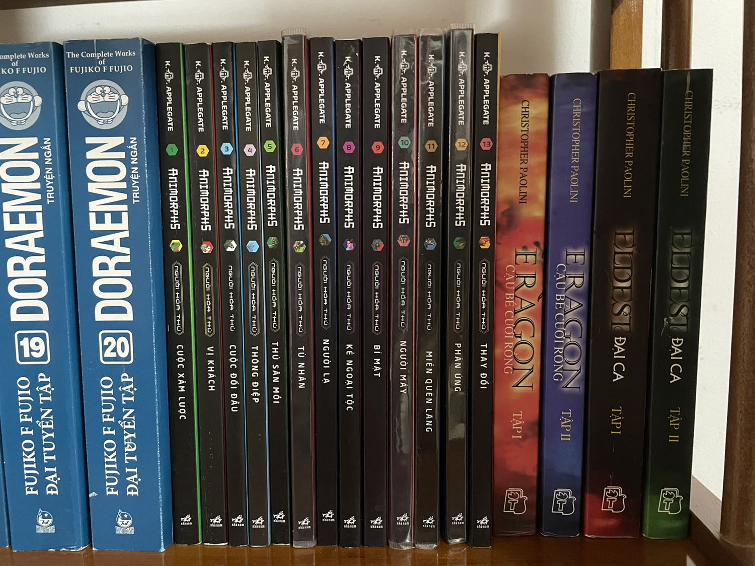 Không có gì để chê về đơn hành này, mua để sưu tầm lại bộ sách tuổi thơ.
Có một câu hỏi là bao giờ xuất bản tập 14???
Tiki giao nhanh, lần này sách được bọc nylon rất cẩn thận.
5 sao!!!