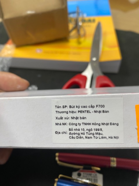 Bút dùng tốt tuy nhiên, made in Taiwan chứ ko phải Japan nhé