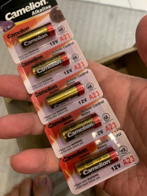 Giao sai sản phẩm, Mình đặt là pin GP Super 12V 23A shop giao pin Camelion, nhắn hỏi không thấy trả lời khách hàng