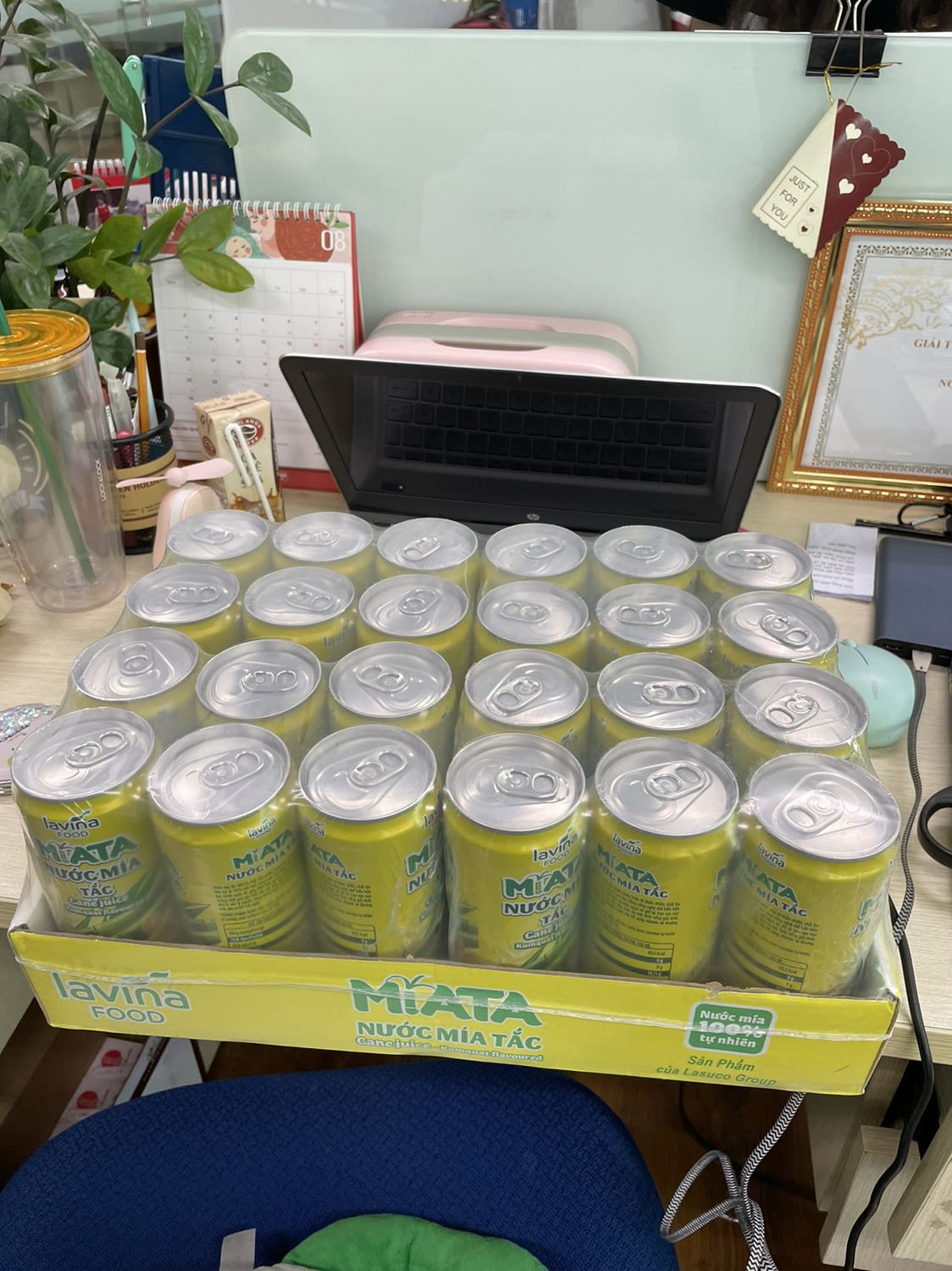 Nước mía uống rất tươi vị mía ko bị kiểu nhân tạo rất tự nhiên thơm quất cho đá vào thử đỉnh của chóp???