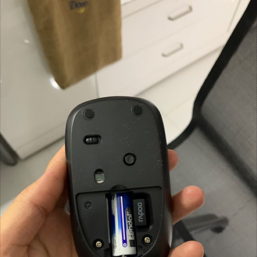 Mua về cho bà xã luyện truyện trên đt mà không muốn với tay (kết hợp với giá). Kết nối bt với đt ngon lành, có thêm cục bắt tín hiệu cho máy bàn ko có bt. Hy vọng bền