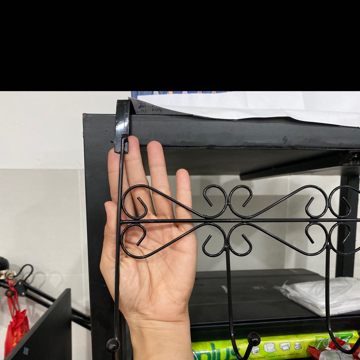 Mỏng, yếu. Mối hàn lộ xấu.
Mẫu mã đẹp.