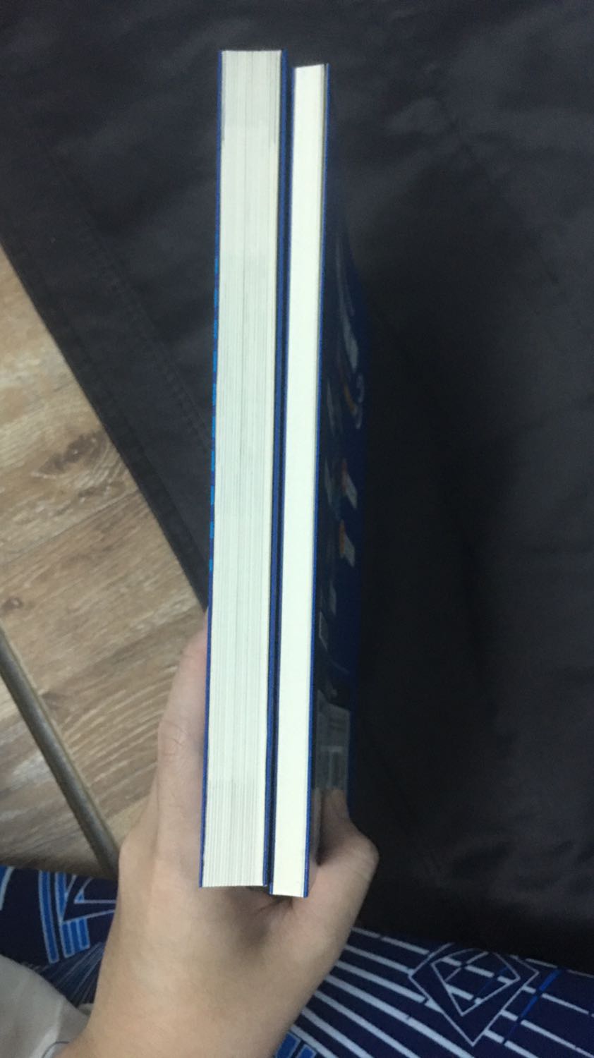 Nói về dịch vụ thì tốt quá chừng luôn! Giao đúng hạn ,hộp gói đẹp,không móp một xíu nào,bên trong còn được bọc bookcare cẩn thận nữa! Sách thì mới ,đẹp, nội dung tất nhiên là đỉnh òiiii! Cảm ơn MC BOOK với TIKI đã giao cho em đơn sách !Nhận được đơn sách là em vui cả ngày hôm nay luôn á! 진심으로 고마워요~~~