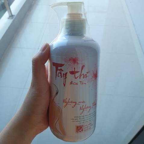 Đã tắm và mua đii mua lại nhiều lần rồi. Tây Thi official mua là yên tâm nhất rồi. Đóng hàng cực kỳ cẩn thận nữâaaa