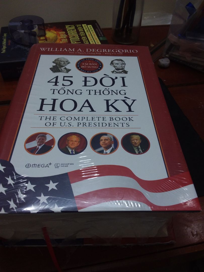 Giao hàng nhanh, sách được đóng gói cẩn thận. Bookcare có hơi rách một xíu nhưng không sao. Rất tốt!!