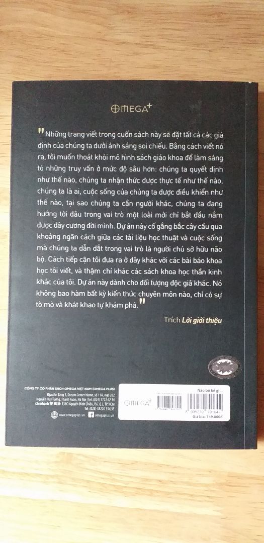 * Ưu điểm:
Giao hàng siêu tốc?, sớm những hai ngày
Sách đẹp, lành lặn, còn rất mới??
Nội dung chưa đọc nhưng nhìn lướt qua thì có vẻ khá hay và thú vị
* Nhược điểm: 
Sách rất bụi, hơi mất công lau ??
Hàng gói sơ sài quá, hộp đựng móp hết, nếu có thêm chống sốc như Fahasa thì hay rồi

Tóm lại là tuyệt vời.