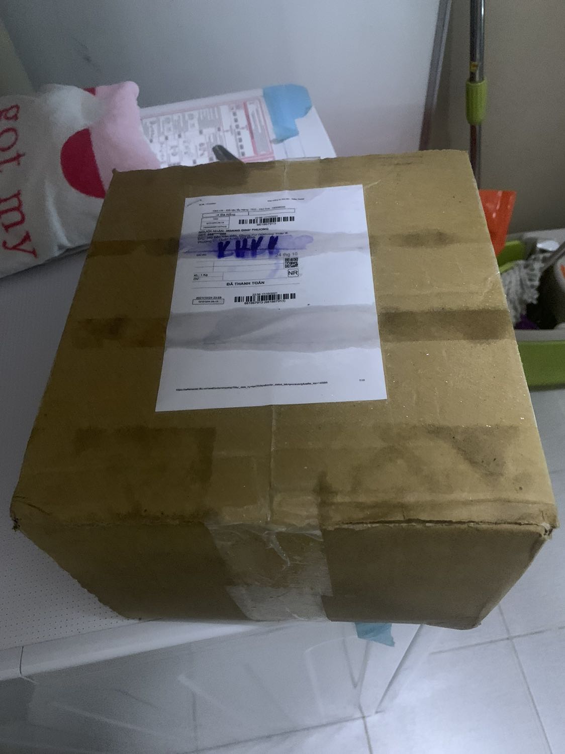 Mình đặt size em bé mà lại giao size người lớn.