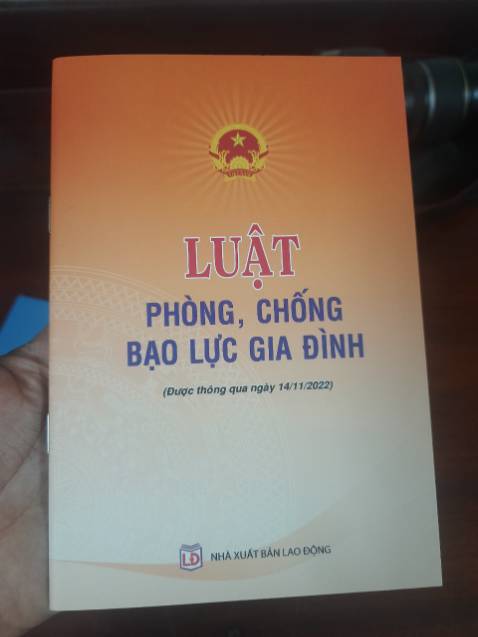 giao nhanh, giấy đẹp, nội dung ok, sẽ ủng hộ tiếp...mua nhiều giảm nhiều