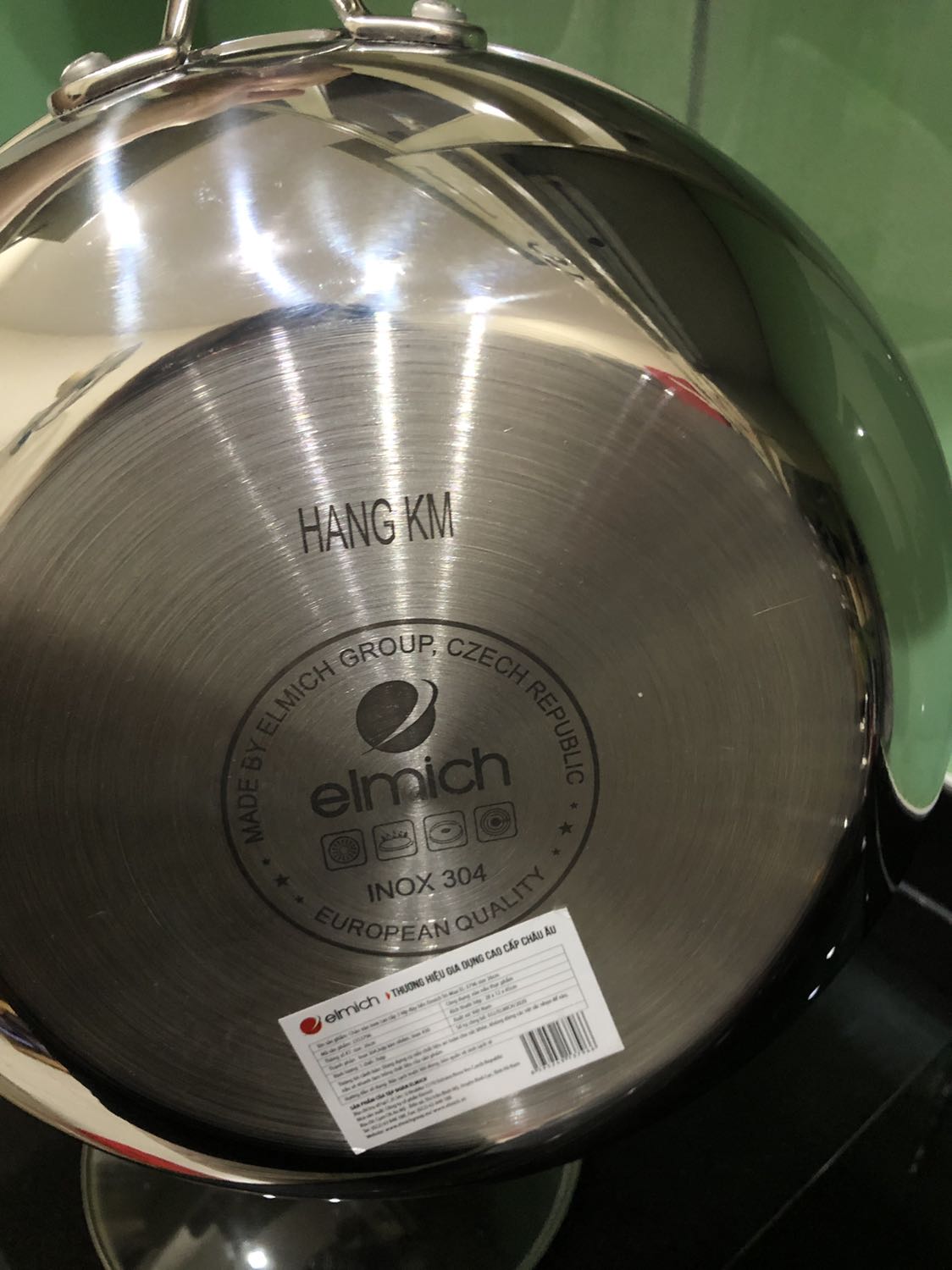 Sản phẩm là hàng khuyến mãi (có khắc chữ HANG KM ở đáy), không có vỏ hộp, đóng gói chỉ bọc mấy lớp nilon và bìa carton nên cảm giác quá hụt hẫng khi chọn mua ở tiki. Sp chưa sử dụng nên chưa có đánh giá về chất lượng.