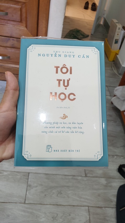 Mình đang đọc dở chừng thì bị mất sách do mang đi du lịch, vào Tiki đặt lại và cực kỳ hài lòng, giao hoả tốc, đóng gói cẩn thận, xinh xắn, nhìn là ưng.
