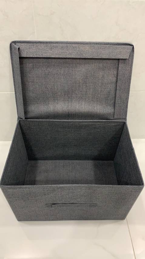 Giao hàng nhanh hơn dự kiến,  đáng giá tiền...
Sản phẩm đẹp và chắc chắn lắm luôn nha mọi người ???????????? hộp có nắp nhìn cũng khá xịn
Bỏ trong tủ quần áo xinh xinh, lạ mắt. để ở văn phòng tài liệu cũng đc luôn!!