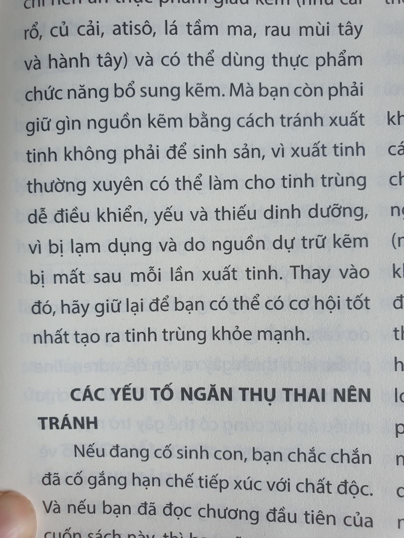 hơn 60% điều tác giả viết ko chính xác, ko đáng tin cậy, lập lờ nước đôi. 30% còn lại phải tìm nguồn tin cậy tham khảo thêm. sách dầy, giá bán cao, lại còn bán chạy, được đánh giá tốt, khiến nhiều người mua nhầm. mình khuyên nên mua "cuốn ăn bẩn sống lâu", đáng đồng tiền hơn.