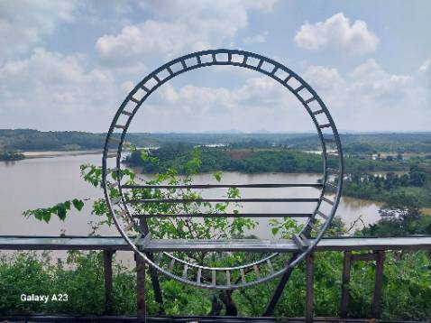 Đục dùng rất ok . Nhưng cán hơi dài .sẽ ủng hộ