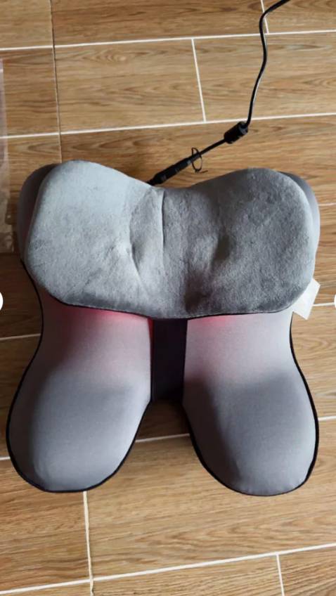 Phê chữ ê kéo dài mn ơi! Sản phẩm chất lượng cao, dùng siêu thích luôn, dùng massage lưng dưới và cổ vai gáy nó đã gì đâu !!! Shop giao hàng nhanh chóng! Nói chung là rất hài lòng, đã mua của shop nhiều lần rồi và vẫn tiếp tục ủng hộ shop.