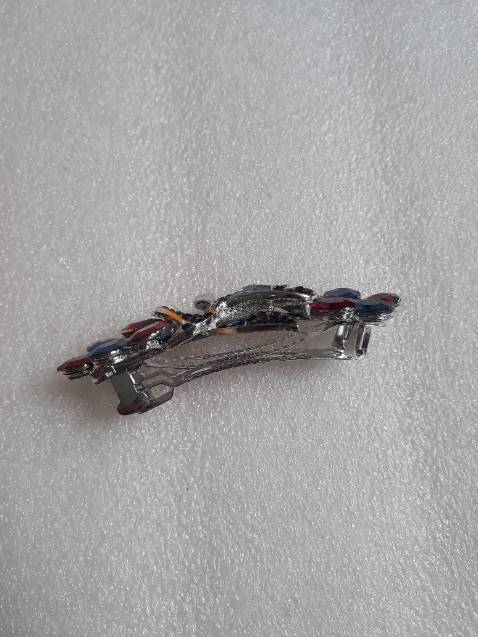 kẹp tóc nasi rất đẹp, chắc chắn, giá rẻ. Rất hài lòng! Cho shop 5 sao