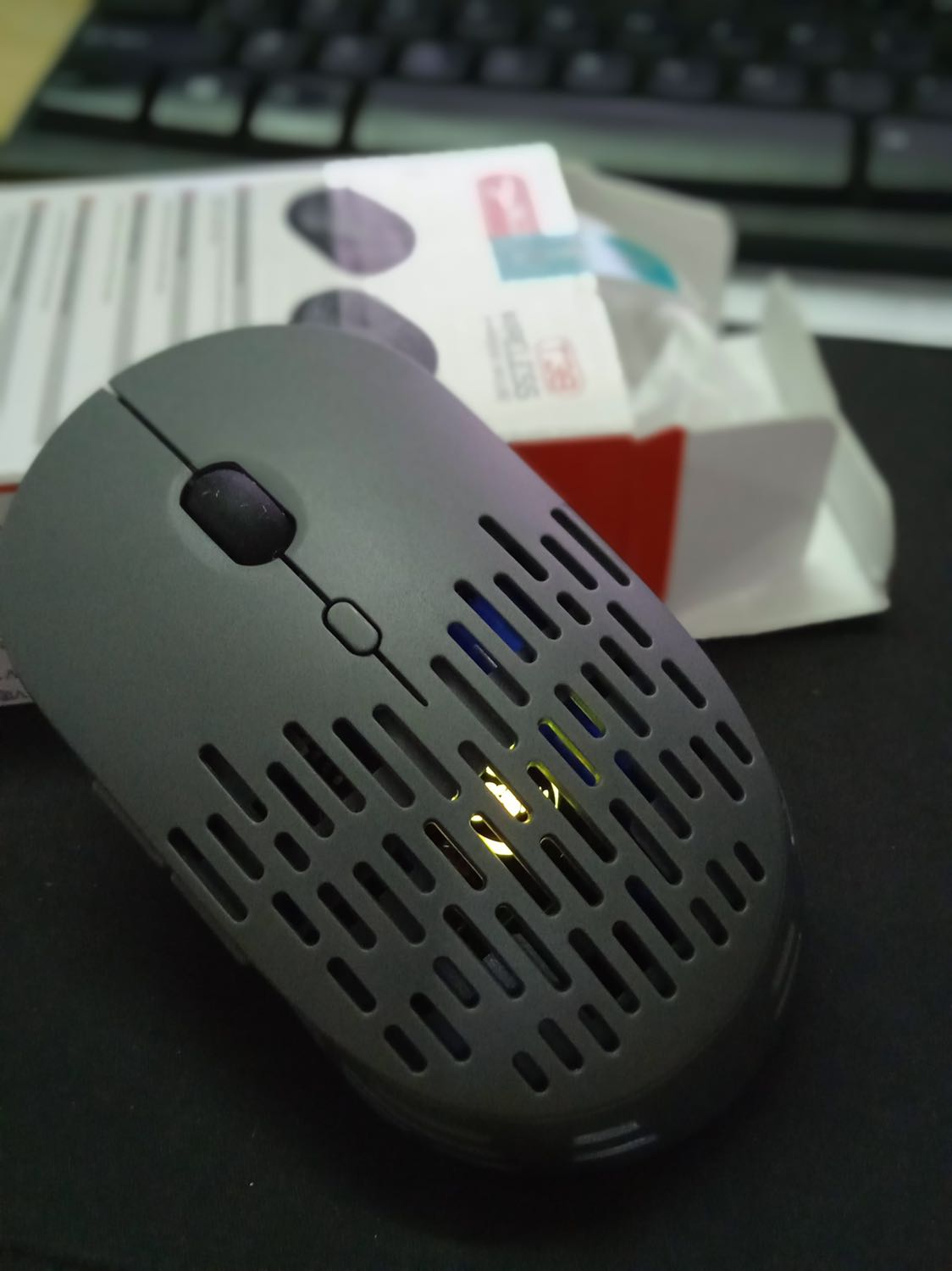 Đã nhận đc hàng, dùng tốt, di nhẹ nhàng, nói chung là mượt + nhạy lắm
Shop giao hàng nhanh. Cho 5 sao nha