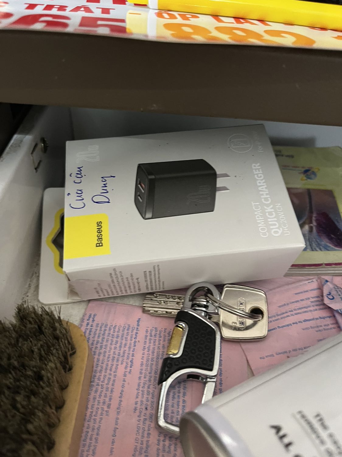 Sạc nhanh ổn định, màu đen đẹp sạch, mình đã mua sạc ở shop nhiều lần rồi