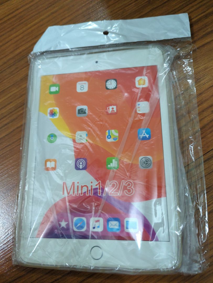 đặt mua bao da ipad mini 4 và giao cái op lưng như thế này đây🙃🙃🙃, của ipad mini 123