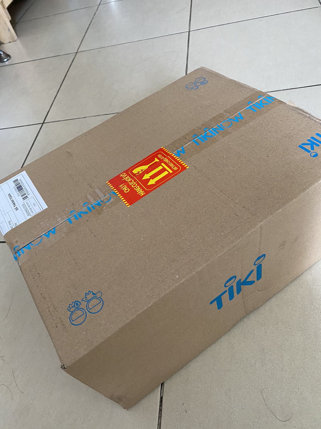 Giao siêu nhanhh luôn ạ, anh shipper có tâm nhiệt tình. Hàng nguyên kiện không có vết xước luôn ạ. Chưa *** thử, mong là chuẩn như lưc nhận hàng.