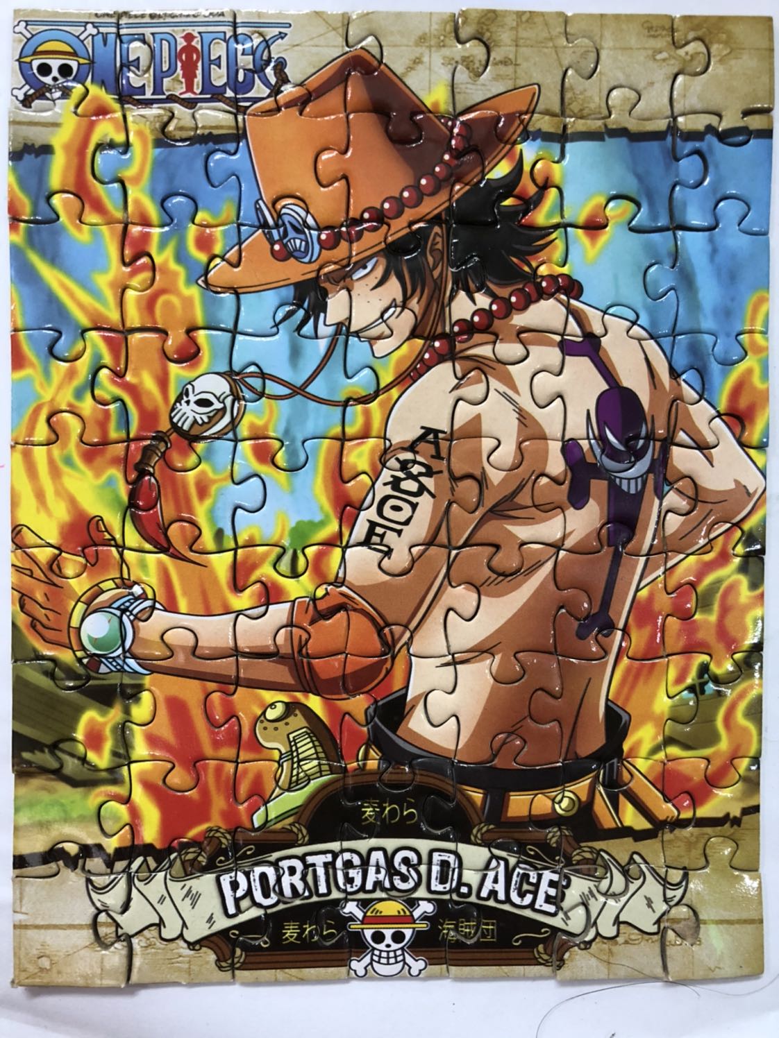 Hình in rõ ràng, đủ 63 miếng, ko có khung ngoài.