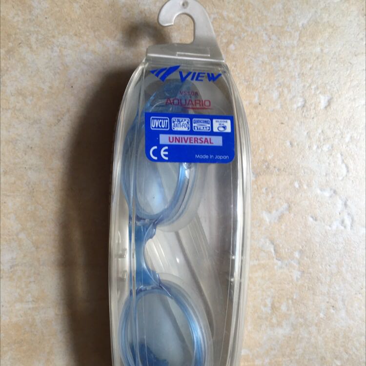 đeo lâu cảm giác hơi chóng mặt dù là kính thường cho người không bị cận