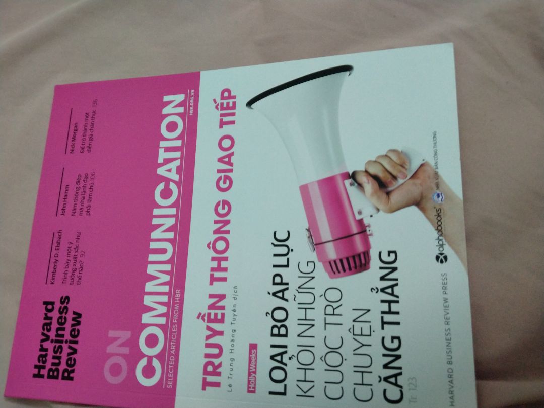 k có gì để chê, tặng kèm bút