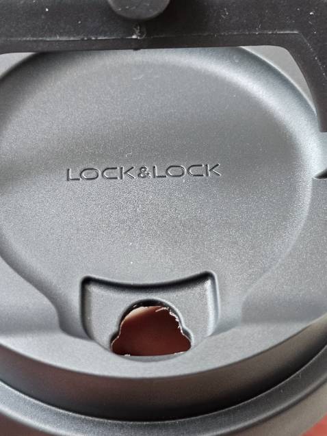 Cân nhắc trước khi mua, chất lượng hoàn thiện ko giống hình ảnh mô tả. Còn nhiều ba dớ nhựa, nắp đậy nhựa đục thay vì nhưa trong.