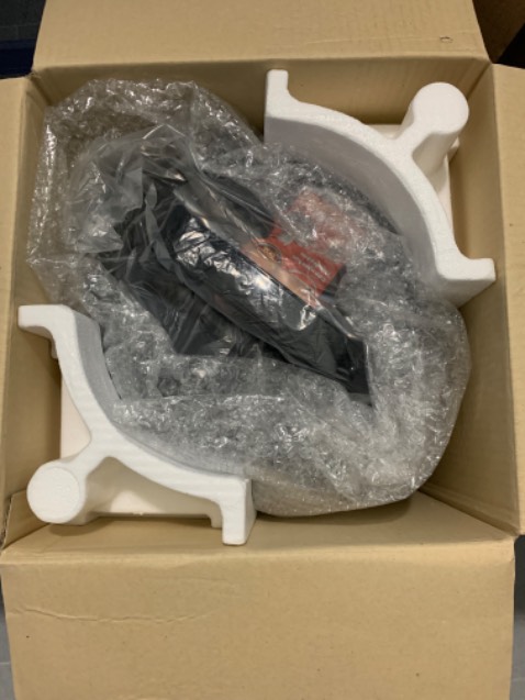 Shop đóng gói cẩn thận, chắc chắn, an toàn, hàng sharp nên yên tâm về chất lượng, chuẩn mã hàng, nhưng sao dưới đáy nồi có vẻ trầy chút, tạm chấp nhận có thể do vận chuyển về kho nên bị vậy.