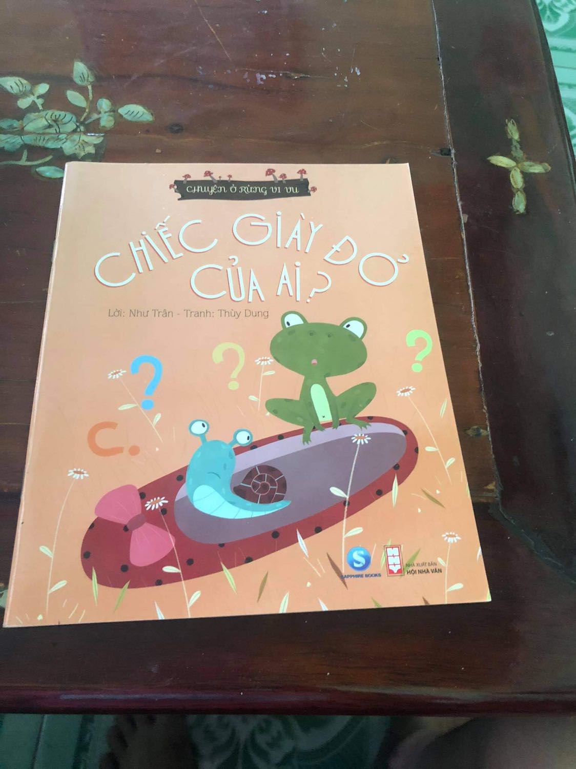 Được tặng thêm cực kỳ cute nha mn
Giao hàng nhanh
Sách chất lượng nha