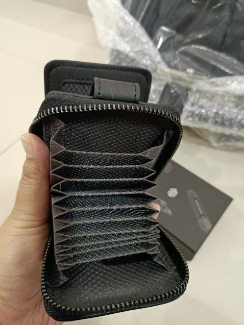 Giống hình , giao nhanh , chất lượng tốt , khoá kéo mượt , đáng mua , giá thành đúng vs chất lượng