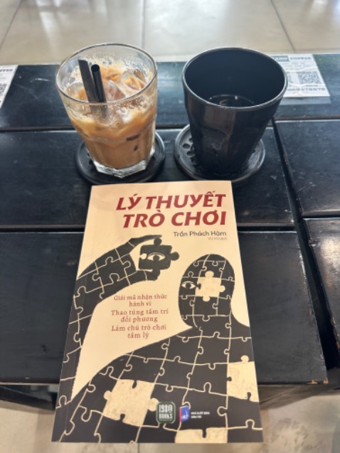 Một cuốn sách hay, mặc dù nó cũ rồi, nhưng giá trị của nó chưa bao giờ cũ. Mình khuyên các bạn nếu có điều kiện nên đọc nó một lần trong đời.