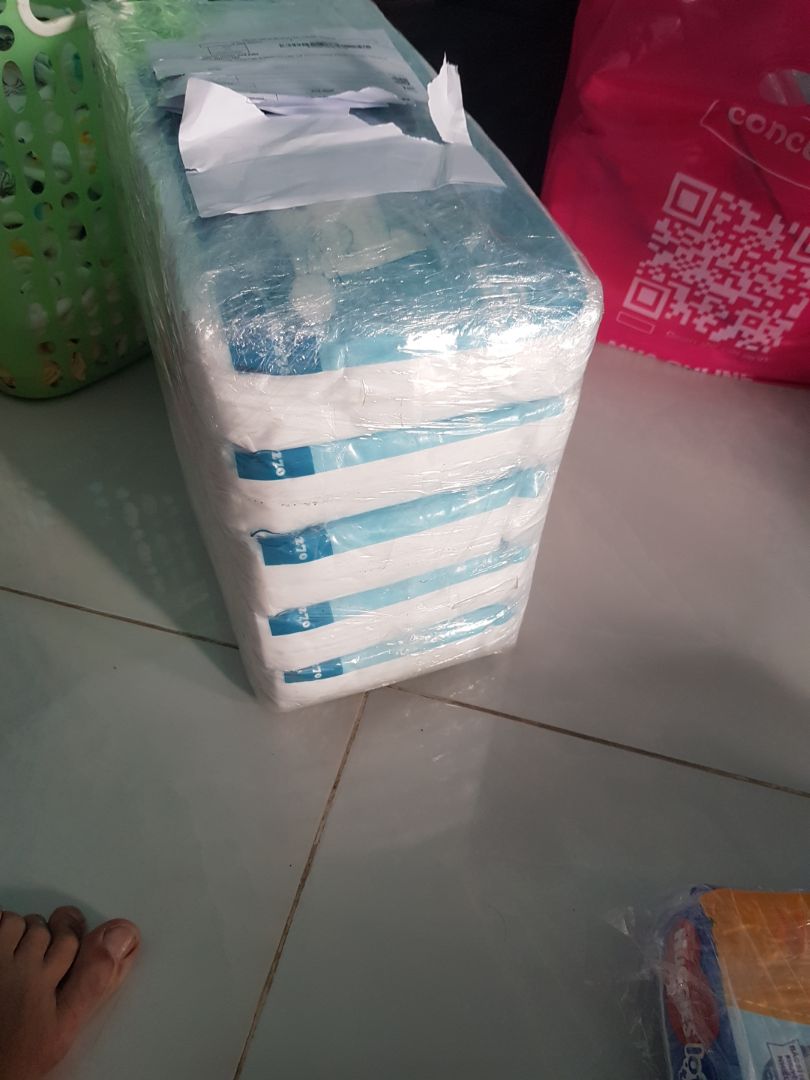 giao hàng đúng mô tả.